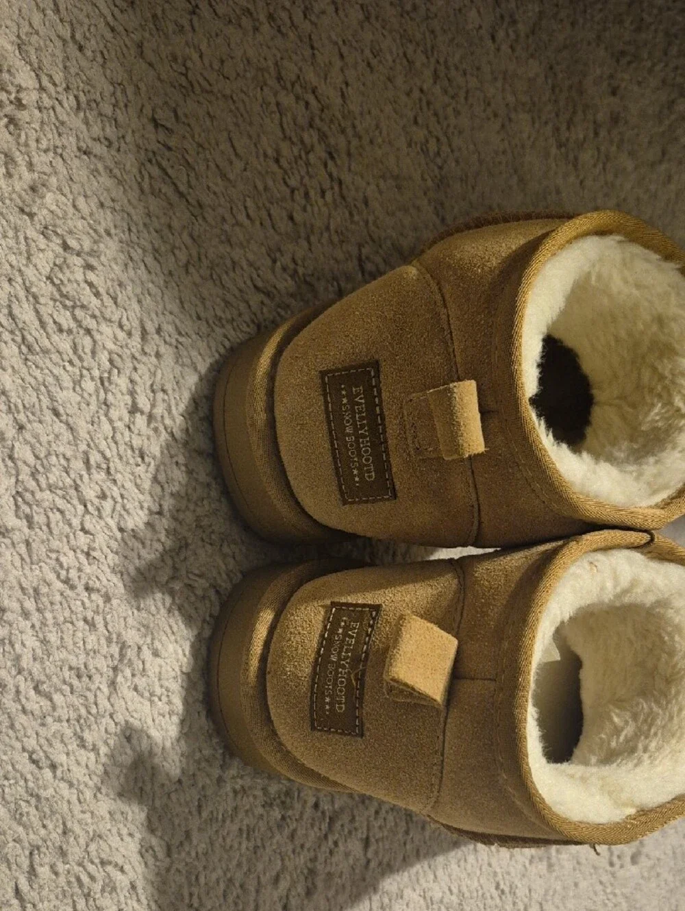 Classic Short Winter Shearling Boots - Chestnut - Womens 10.5